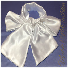 Load image into Gallery viewer, Unisex Satin Cravat
