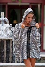 Load image into Gallery viewer, Hooded Batwing Sweater With Cristal Zipper Front Coser