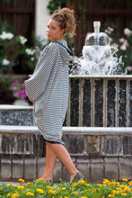 Load image into Gallery viewer, Hooded Batwing Sweater With Cristal Zipper Front Coser