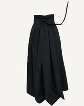 Load image into Gallery viewer, Pleated Cotton High-Rise Maxi Skirt With Functional Pockets